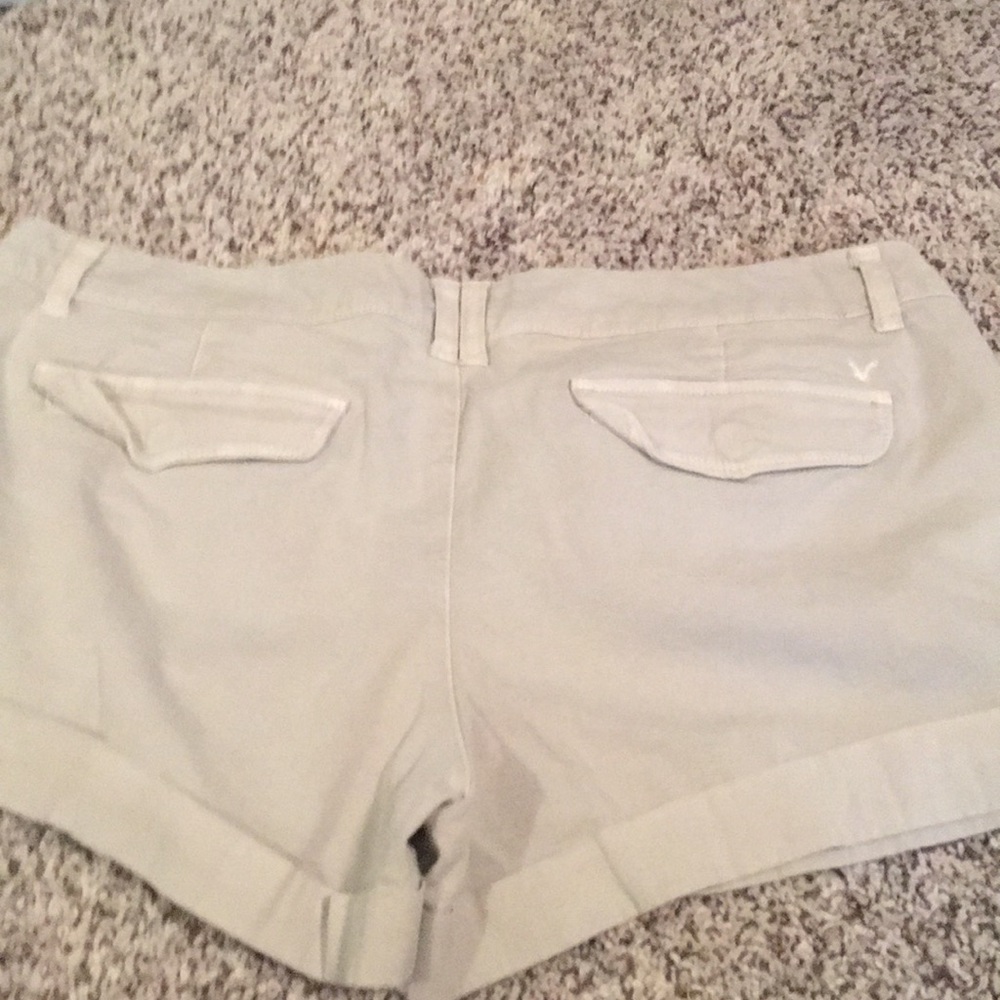 Shorts - Picture 3 of 3